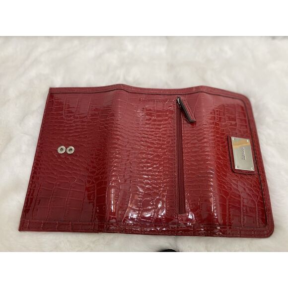 Liz & Co Red Snake Skin  Wallet Pre-Owned - Picture 4 of 4